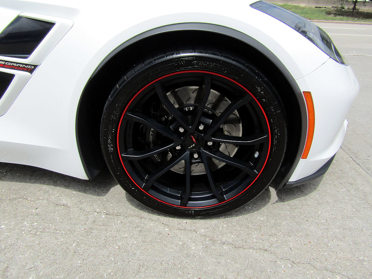 Used 2019 Chevrolet Corvette Grand Sport RWD image 22