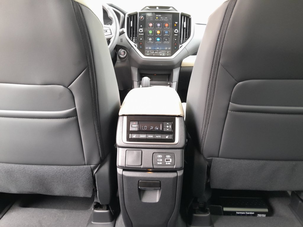 New 2026 Subaru Ascent Limited AWD/4WD image 30