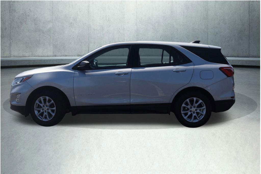 Used 2018 Chevrolet Equinox LS FWD image 12