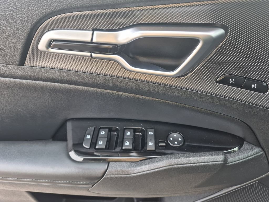 Certified 2023 Kia Sportage SX image 8