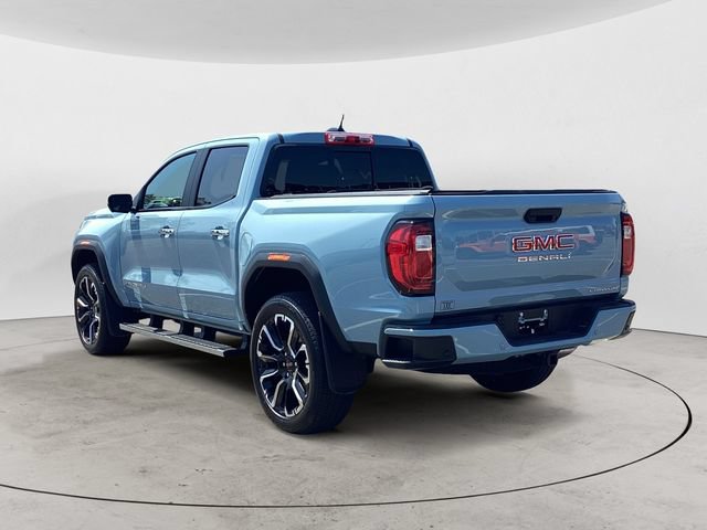 Used 2025 GMC Canyon Denali AWD/4WD image 3