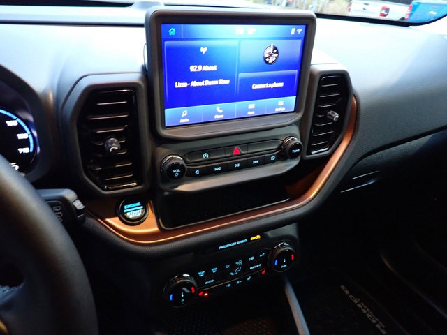 Used 2024 Ford Bronco Sport Outer Banks image 31