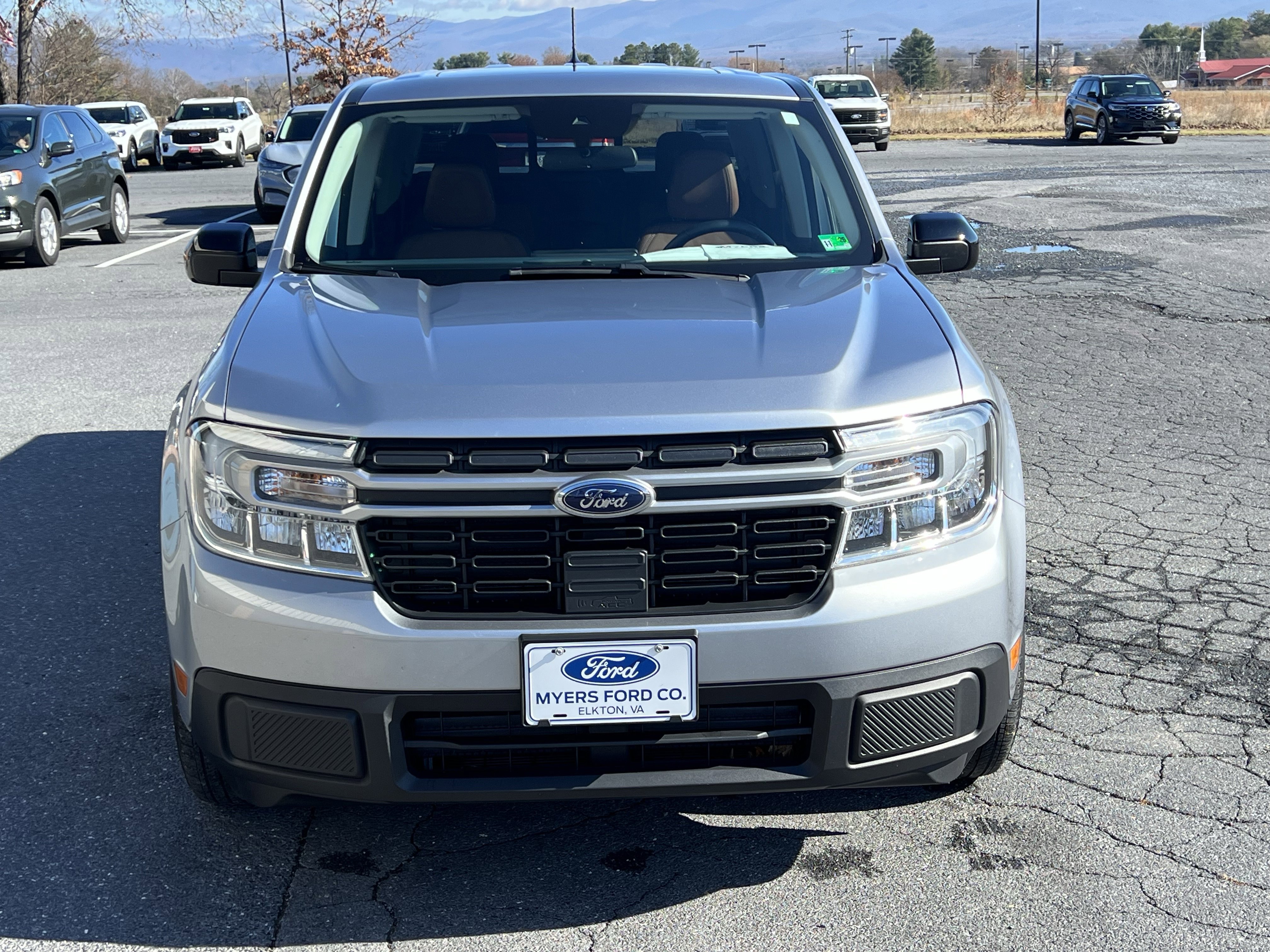 Used 2024 Ford Maverick Lariat image 3