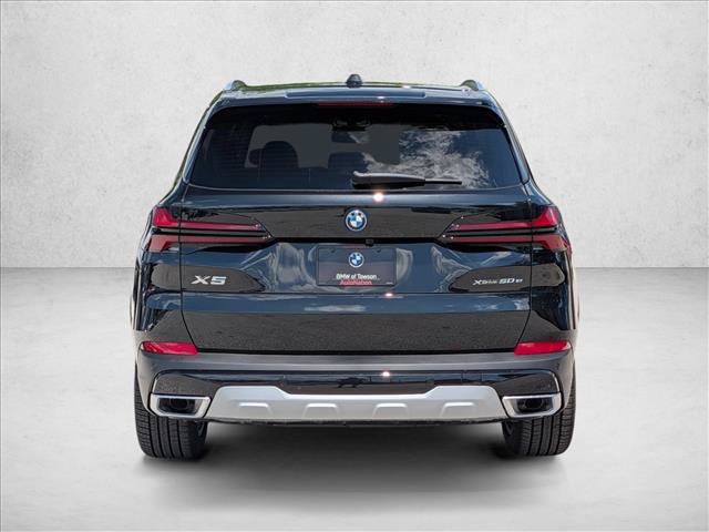 New 2026 BMW X5 xDrive50e w/ Executive Package AWD/4WD image 8