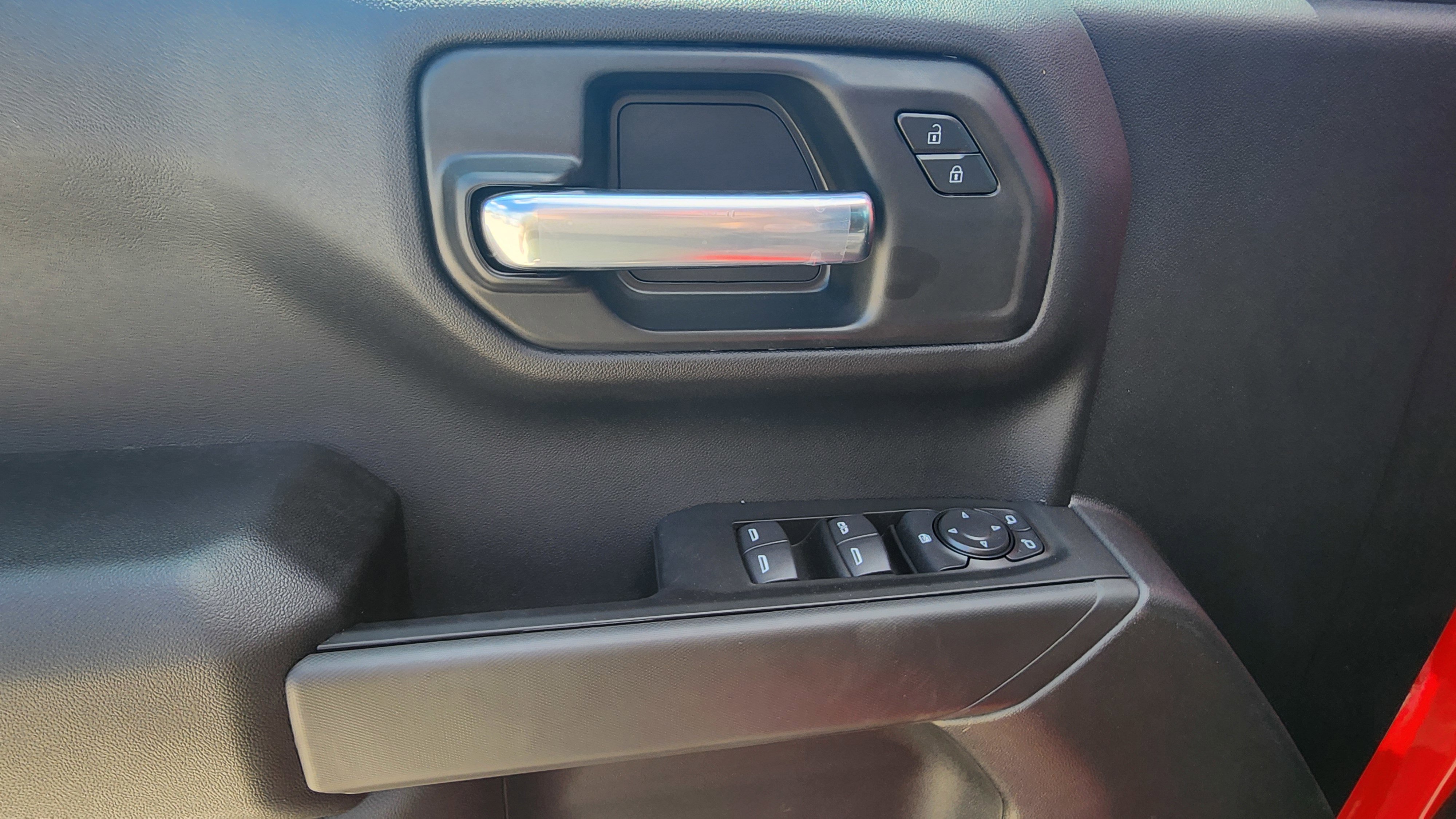New 2026 Chevrolet Silverado 1500 Custom Trail Boss w/ LPO, Dark Essentials Package AWD/4WD image 12