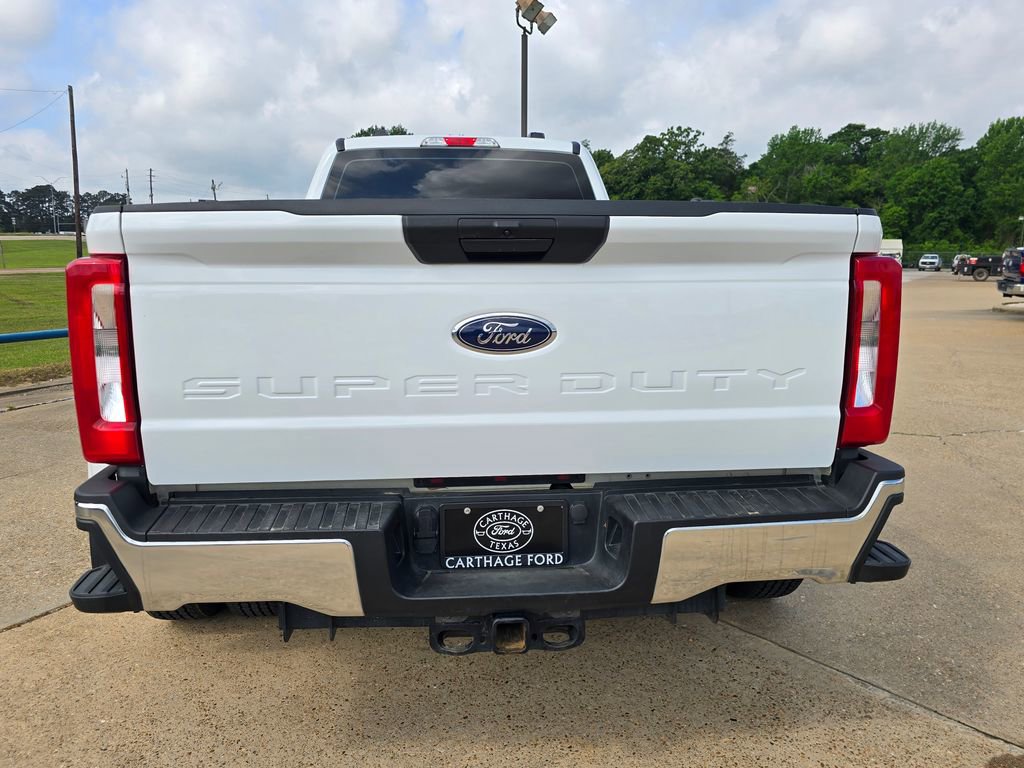Used 2024 Ford F350 XL w/ FX4 Off-Road Package AWD/4WD image 4