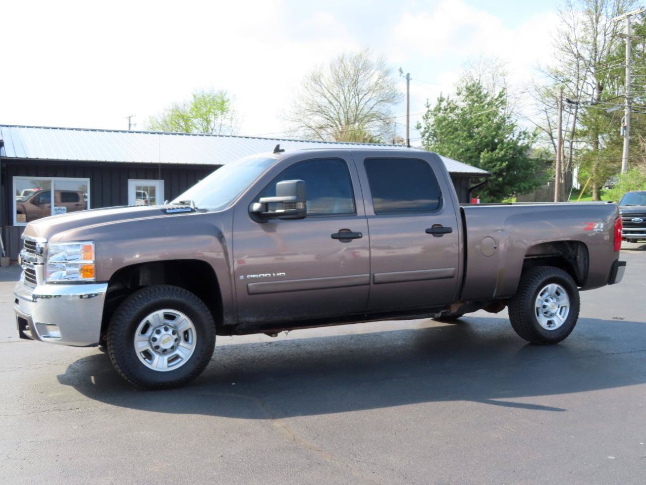 Used 2008 Chevrolet Silverado 2500 LTZ w/ Safety Package AWD/4WD image 2