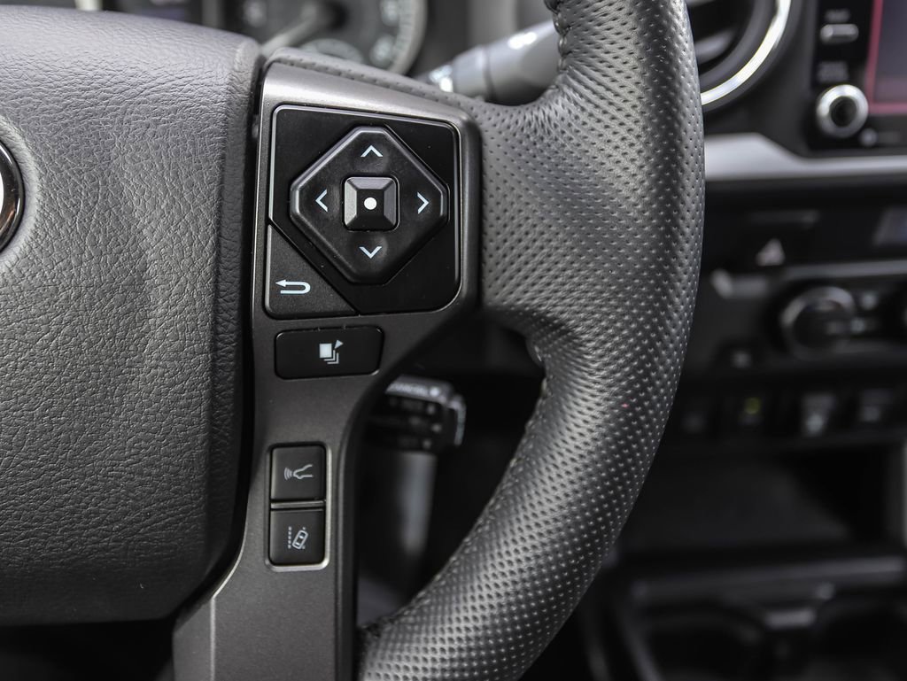 Used 2021 Toyota Tacoma TRD Sport w/ Technology Package RWD image 13
