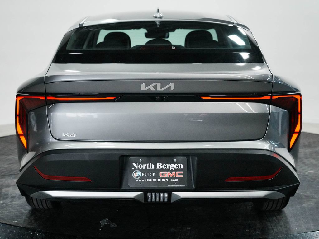 Used 2025 Kia K4 LXS image 7