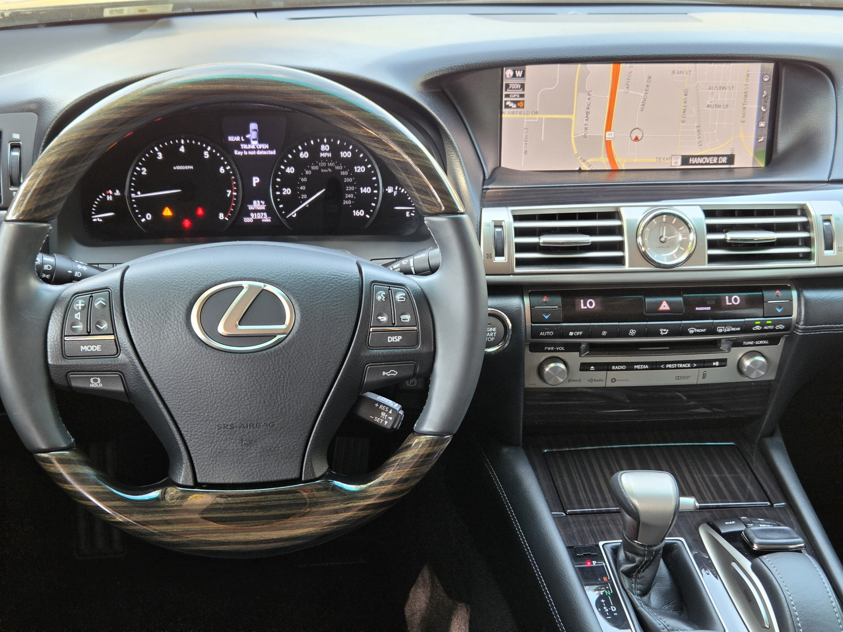 Used 2017 Lexus LS 460 w/ Comfort Package RWD image 32