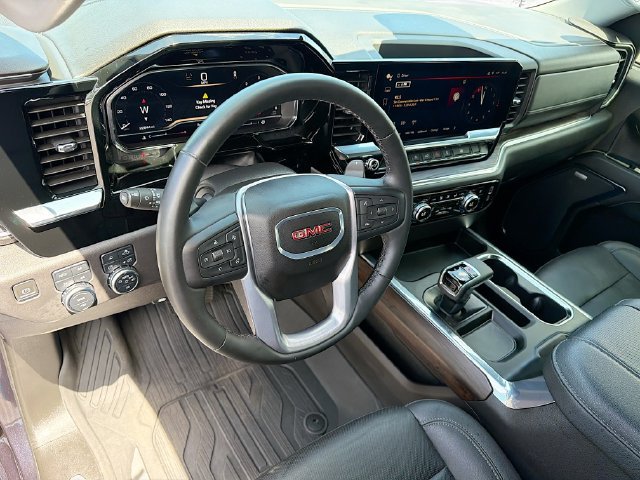 Used 2024 GMC Sierra 1500 SLT w/ SLT Premium Plus Package AWD/4WD image 9