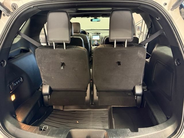 Used 2019 Ford Explorer Sport w/ Equipment Group 401A AWD/4WD image 30