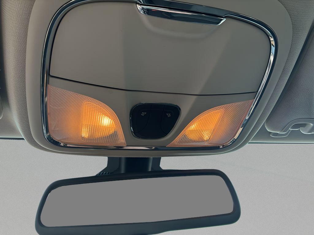 Used 2016 Jeep Cherokee Sport image 17