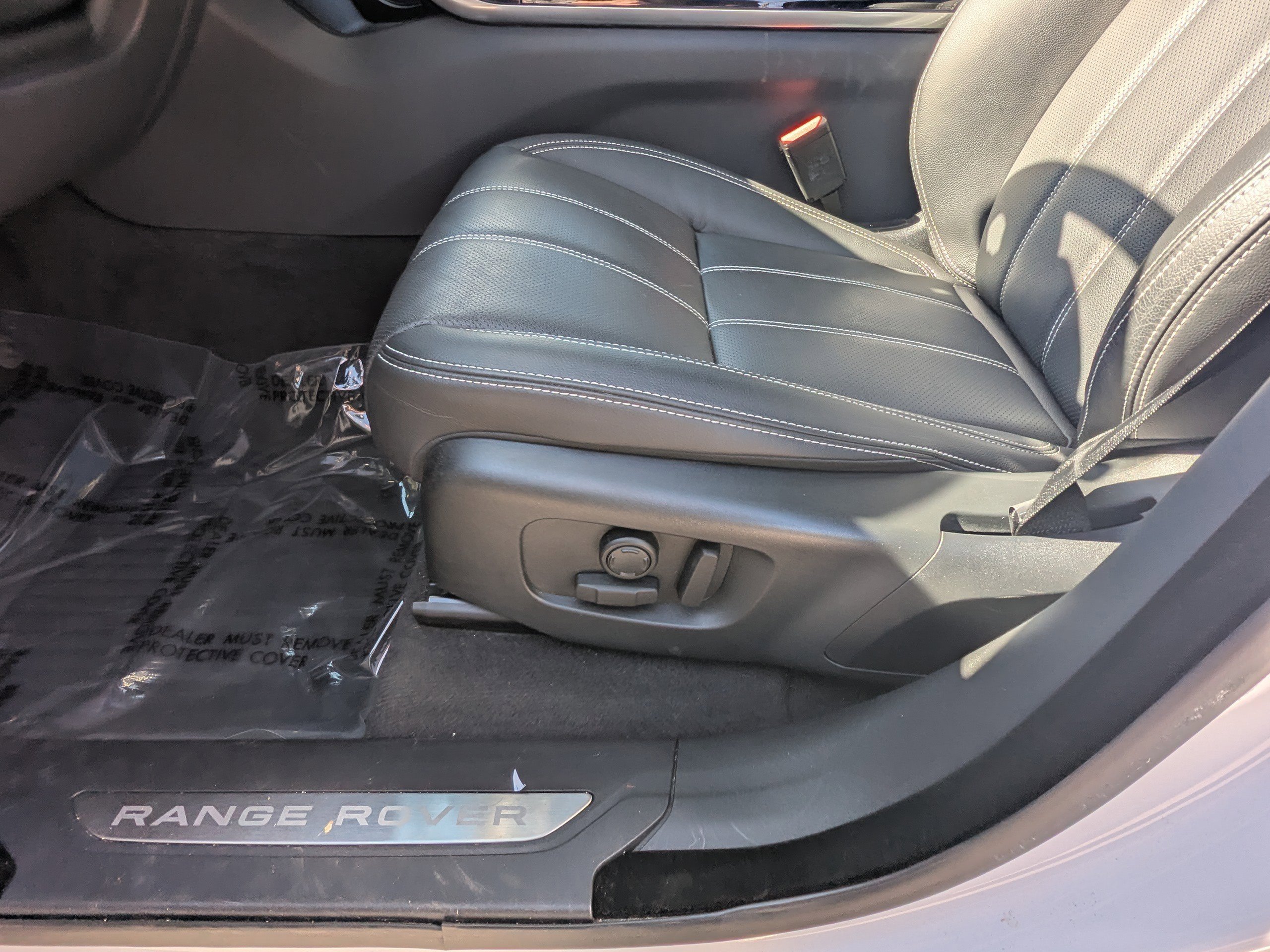 Used 2022 Land Rover Range Rover Velar S image 20