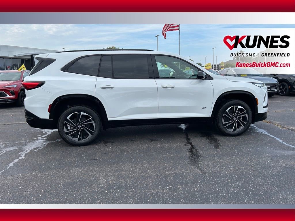 New 2026 Buick Enclave Sport Touring w/ LPO, Floor Liner Package image 17