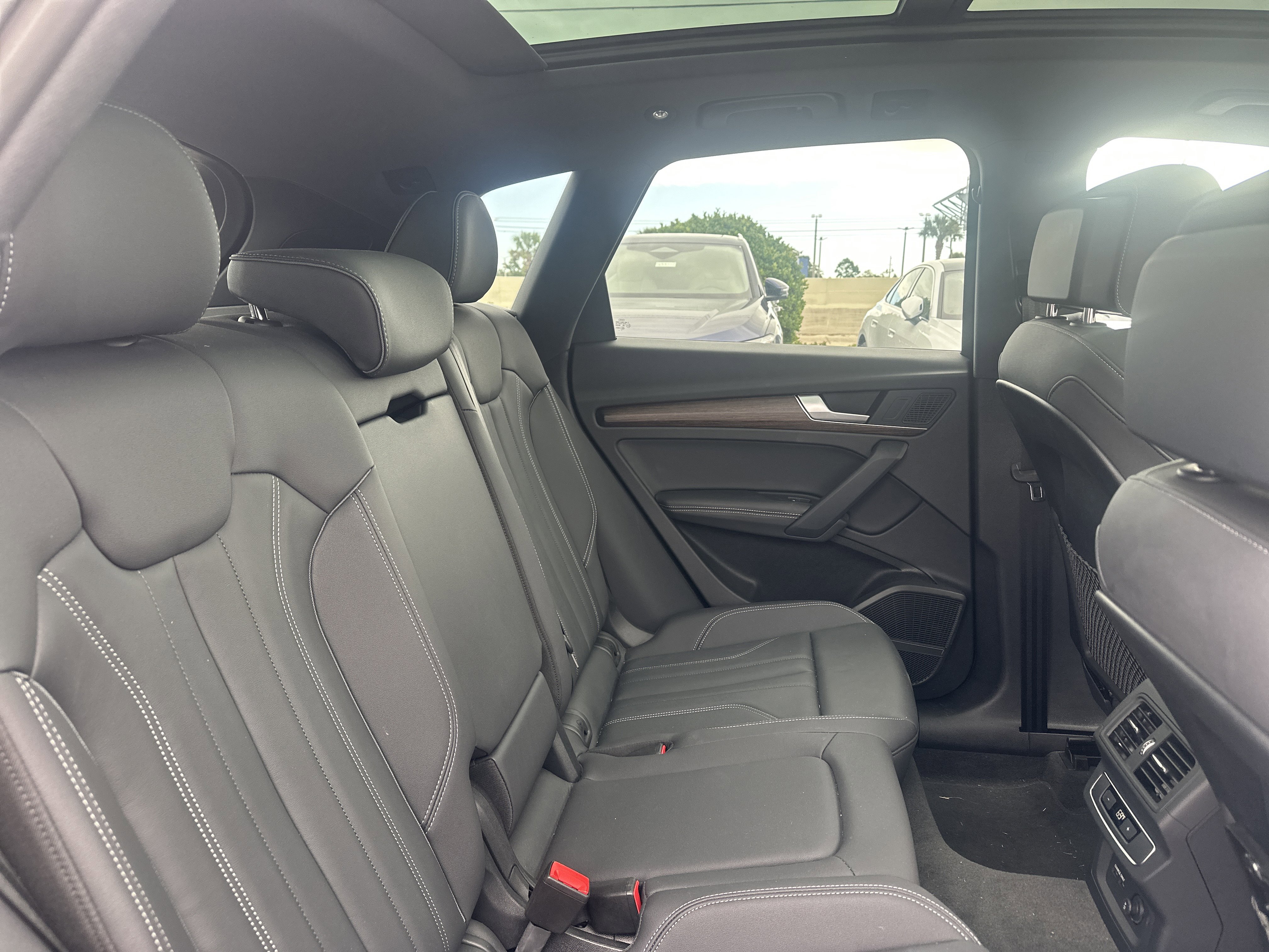 Used 2025 Audi Q5 e Premium Plus image 7