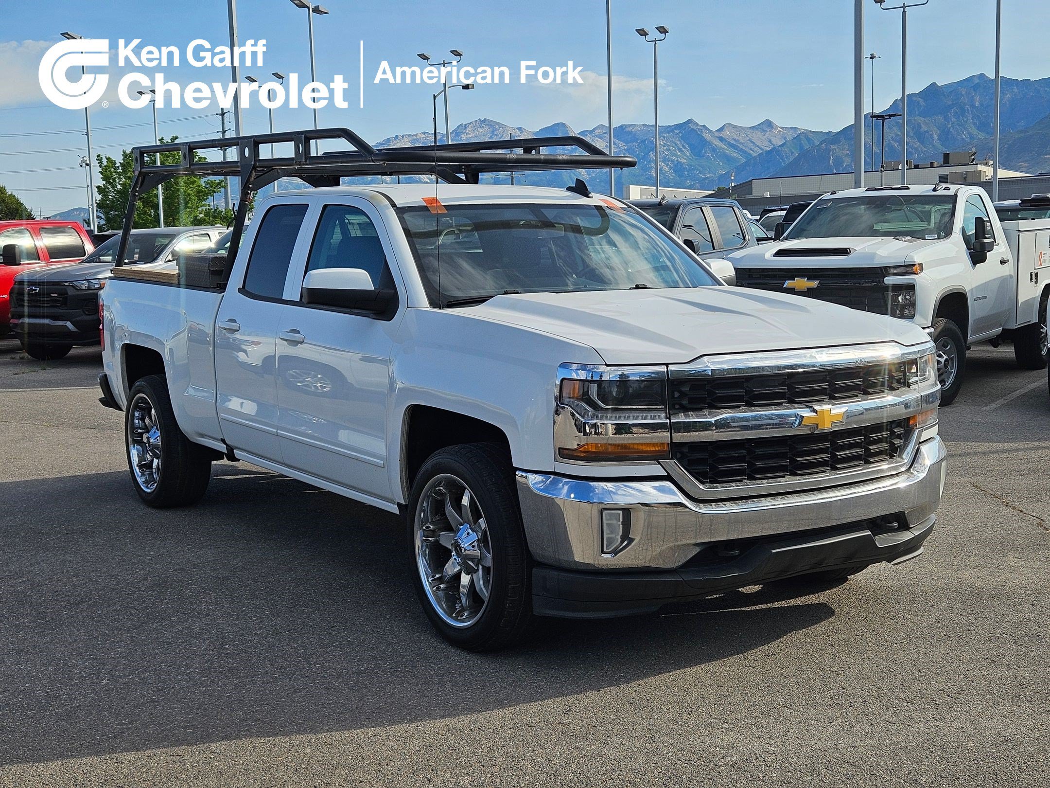 Used 2017 Chevrolet Silverado 1500 LT w/ All Star Edition AWD/4WD image 1