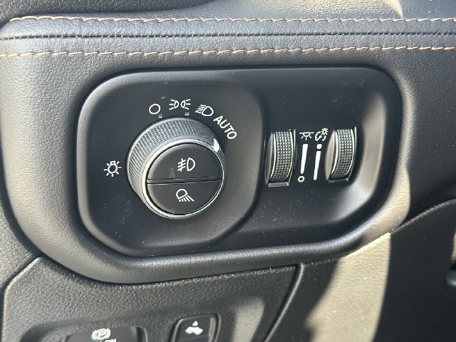 Used 2026 RAM 1500 Tungsten AWD/4WD image 24