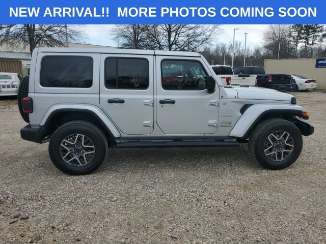 Certified 2024 Jeep Wrangler Unlimited Sahara w/ Dual Top Group image 7