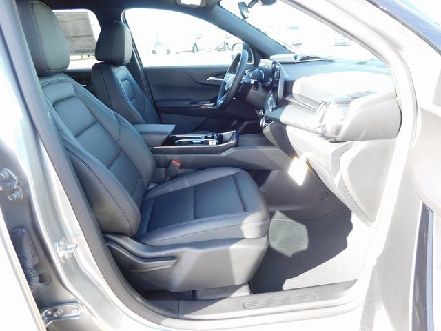 New 2026 Chevrolet Equinox LT w/ Convenience Package II image 17