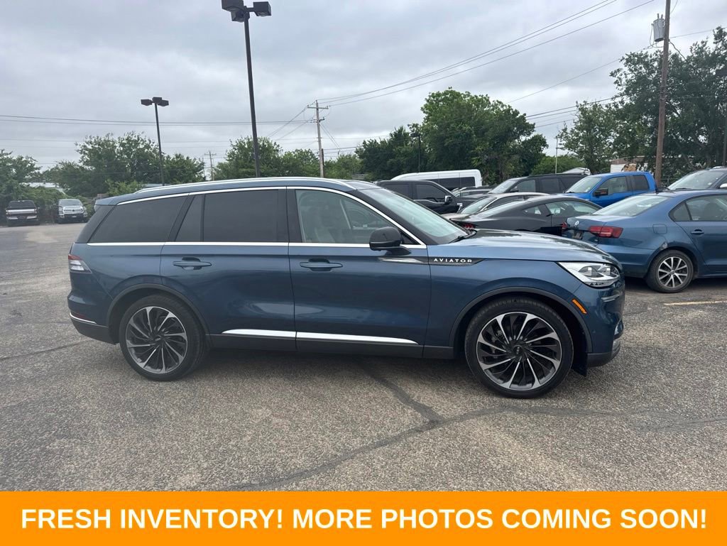 Used 2020 Lincoln Aviator Reserve w/ Equipment Group 202A AWD/4WD image 2