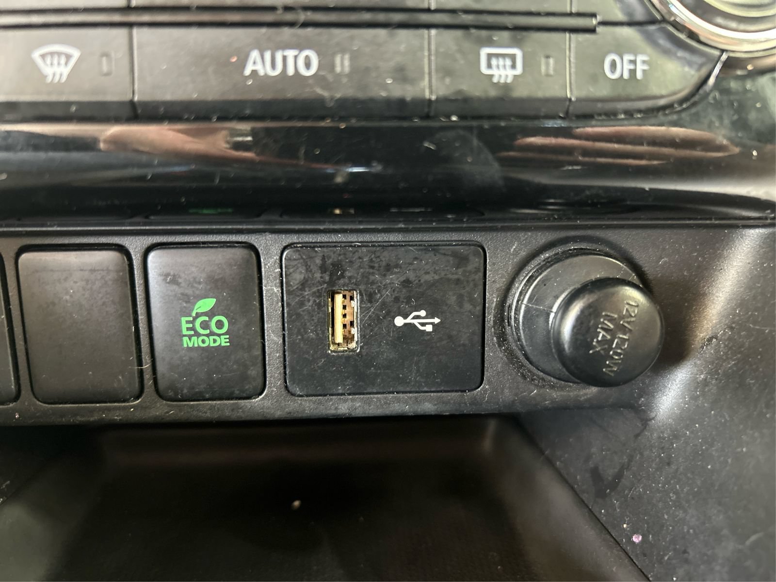 Used 2020 Mitsubishi Eclipse Cross ES FWD image 33