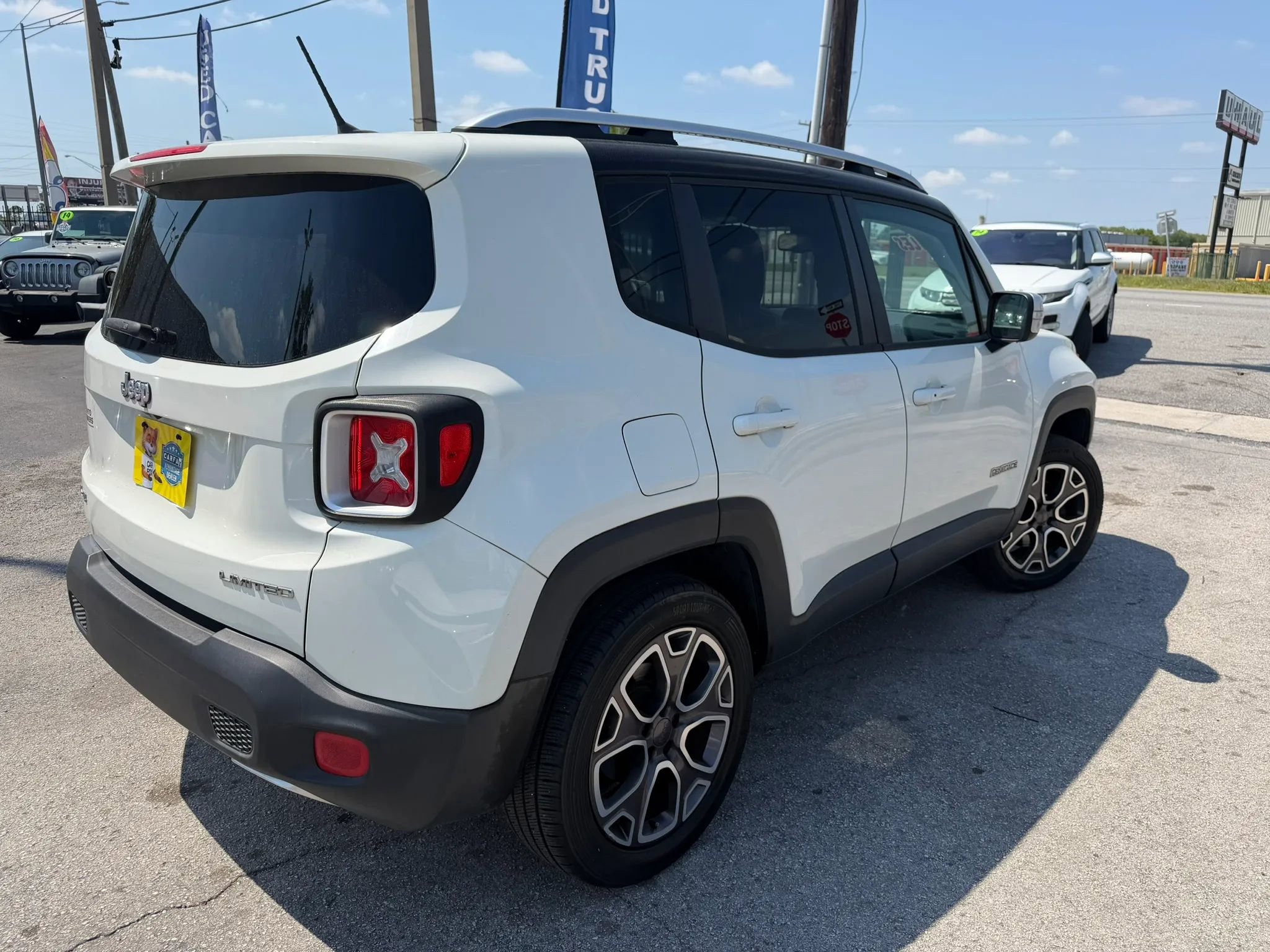 Used 2015 Jeep Renegade Limited AWD/4WD image 4