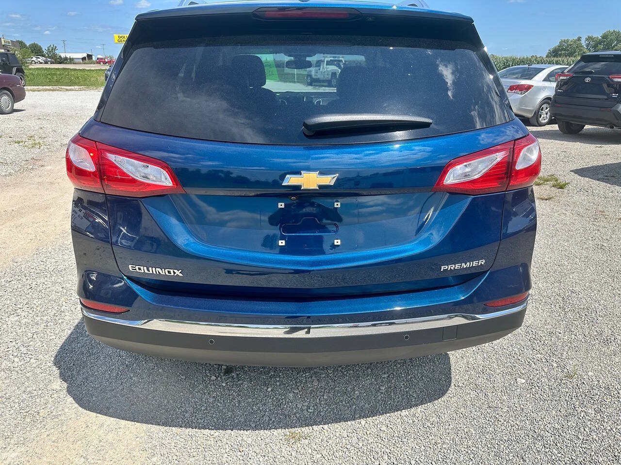 Used 2021 Chevrolet Equinox Premier w/ LPO, Floor Liner Package FWD image 5