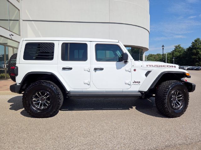 Used 2024 Jeep Wrangler Unlimited Rubicon AWD/4WD image 32