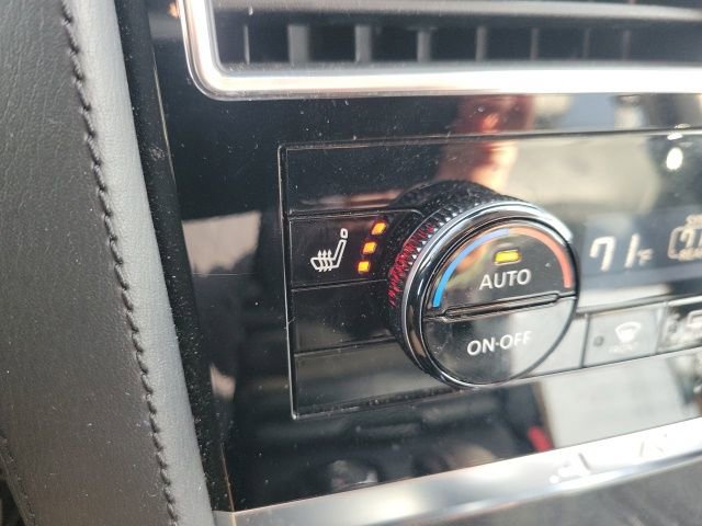 Used 2024 Nissan Armada SV image 8