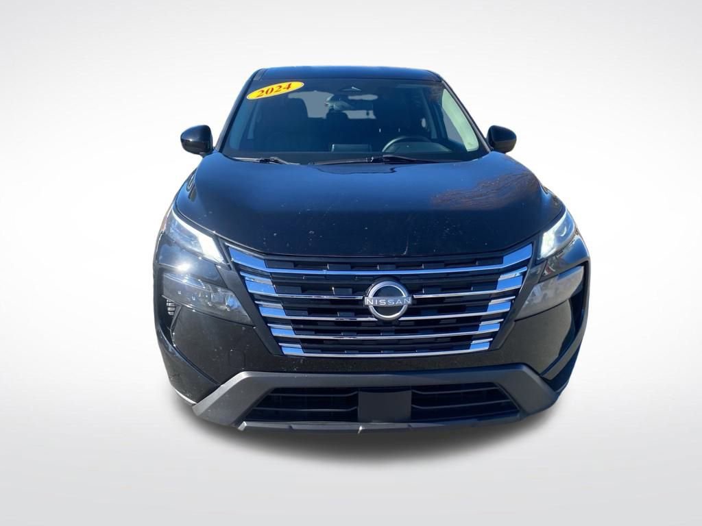 Used 2024 Nissan Rogue SV video 2