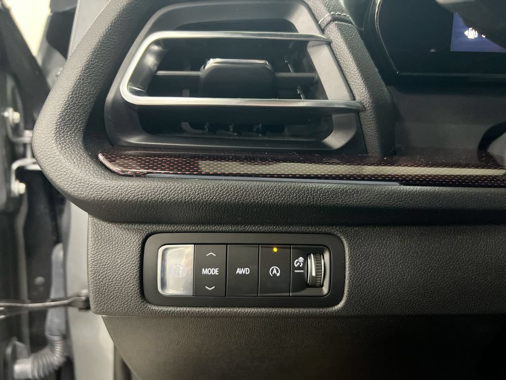 Used 2026 Chevrolet Traverse Z71 w/ Driver Confidence Package AWD/4WD image 19