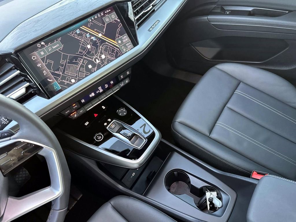 Used 2025 Audi Q4 e-tron Premium w/ Convenience Package image 25