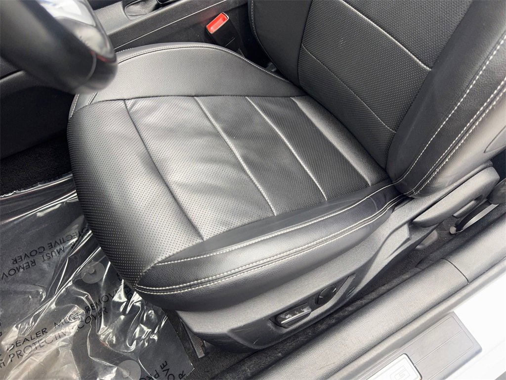 Used 2022 Ford Mustang Premium image 33