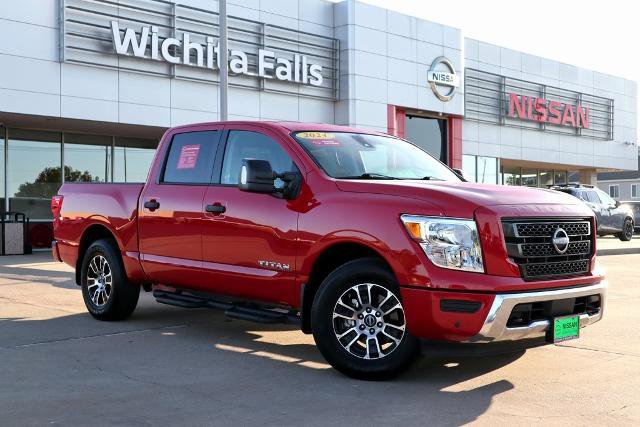 Certified 2024 Nissan Titan SV w/ SV Convenience Package image 1