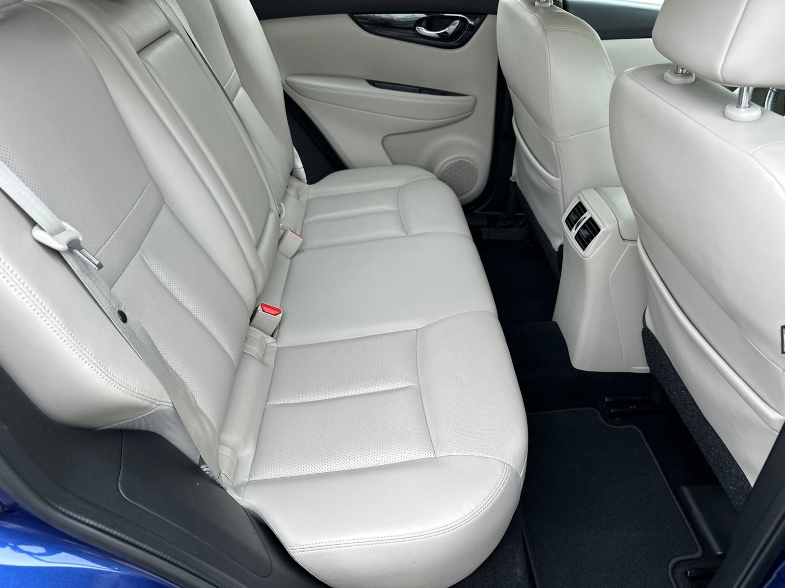 Certified 2019 Nissan Rogue Sport SL w/ Premium Package image 13