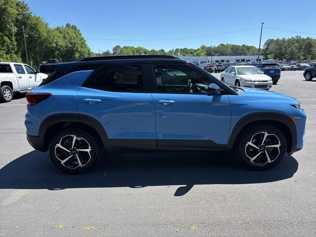 Used 2023 Chevrolet TrailBlazer RS w/ Sun and Liftgate Package FWD image 5