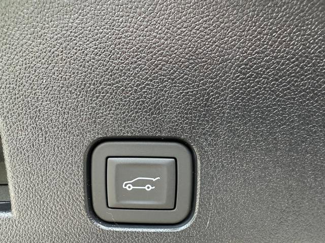 New 2025 Chevrolet Traverse LT w/ Midnight/Sport Edition image 18