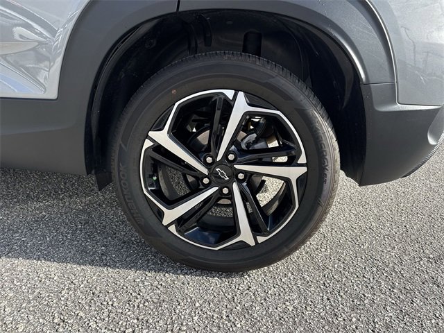 Used 2023 Chevrolet TrailBlazer RS w/ Convenience Package image 31