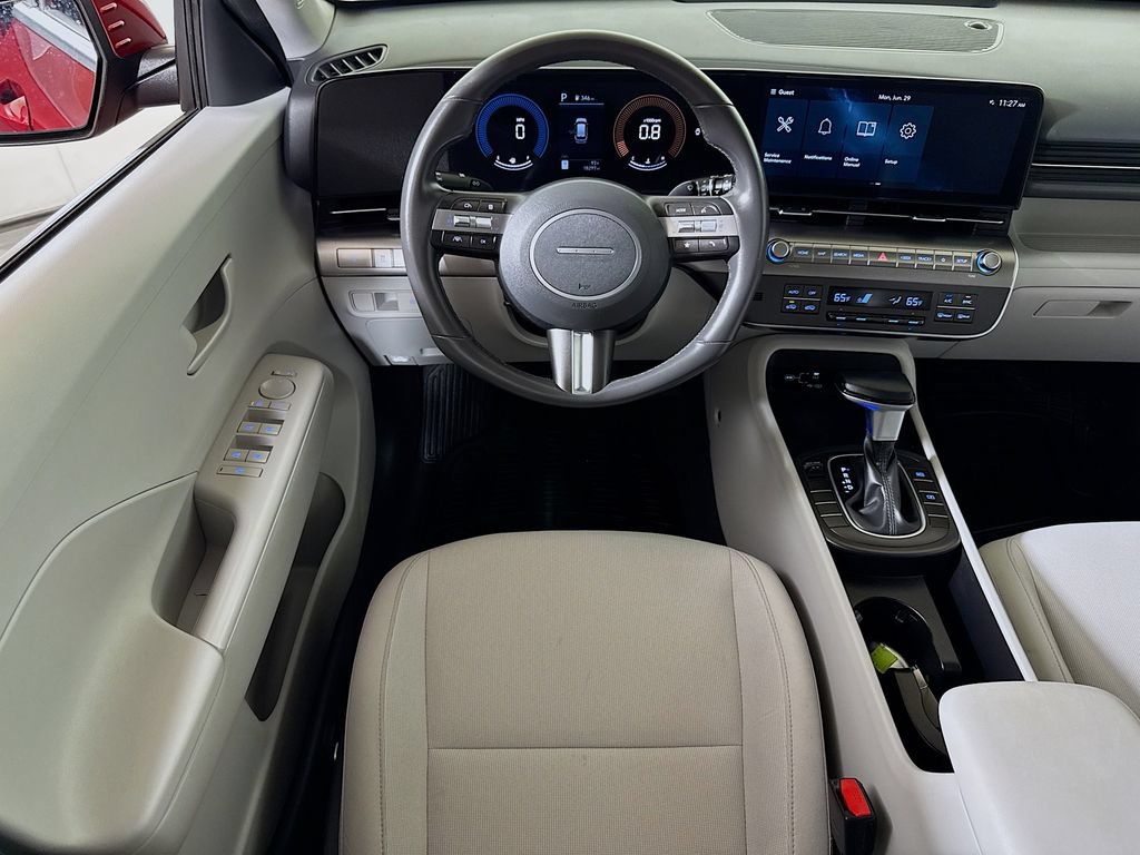 Used 2025 Hyundai Kona SEL FWD image 18