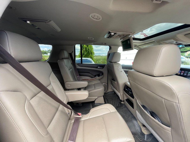 Used 2017 Chevrolet Suburban Premier AWD/4WD image 6