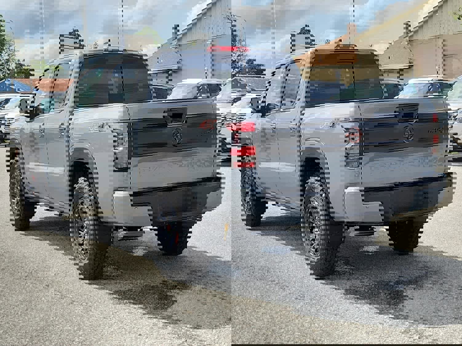 New 2025 Nissan Frontier PRO-4X AWD/4WD image 4