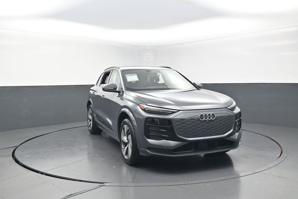 Used 2025 Audi Q6 e-tron Premium Plus w/ Premium Plus AWD/4WD image 6