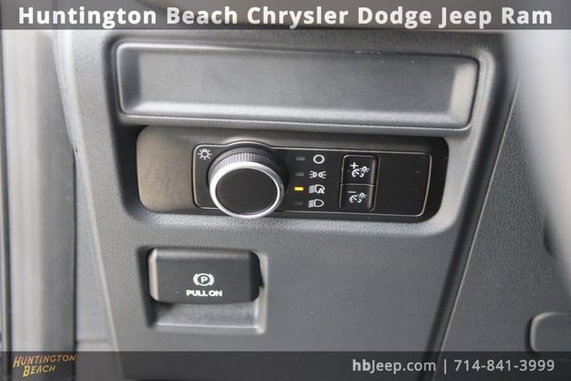 Used 2024 Ford Expedition XL AWD/4WD image 12