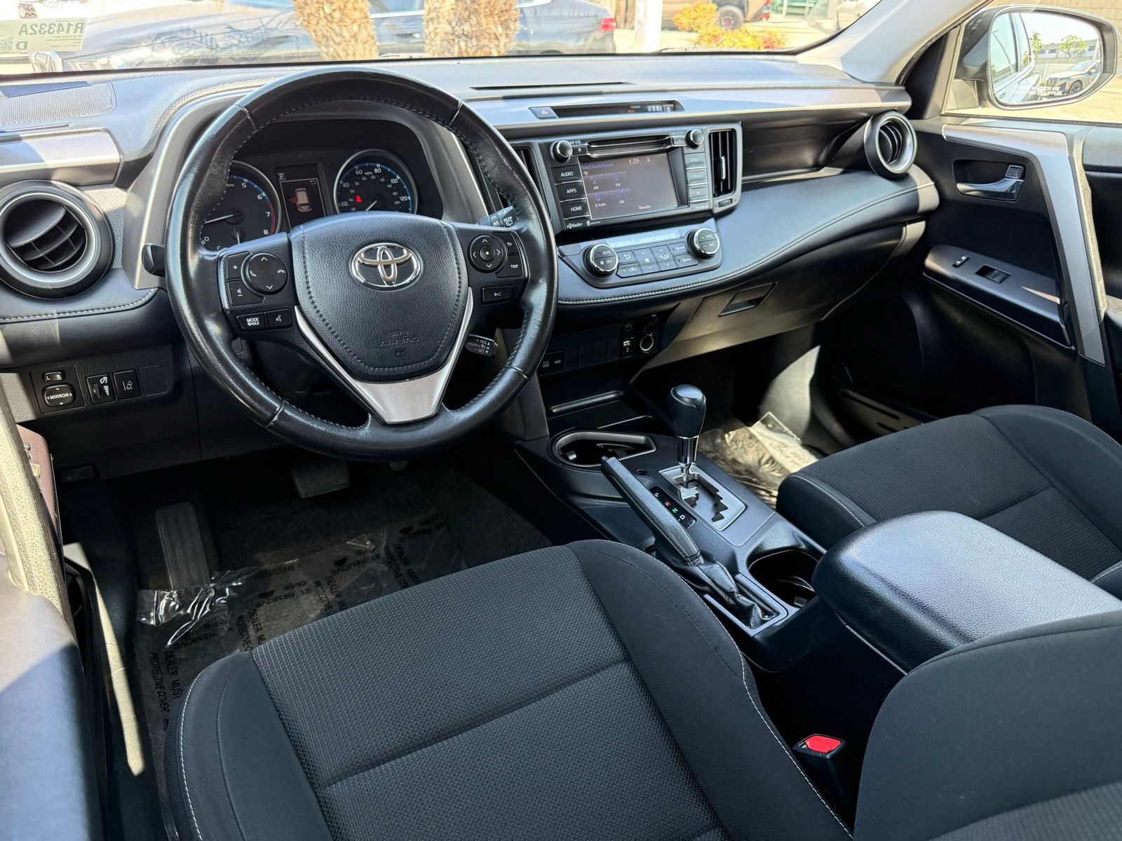 Used 2018 Toyota RAV4 XLE w/ Plus Extra Value Package image 31