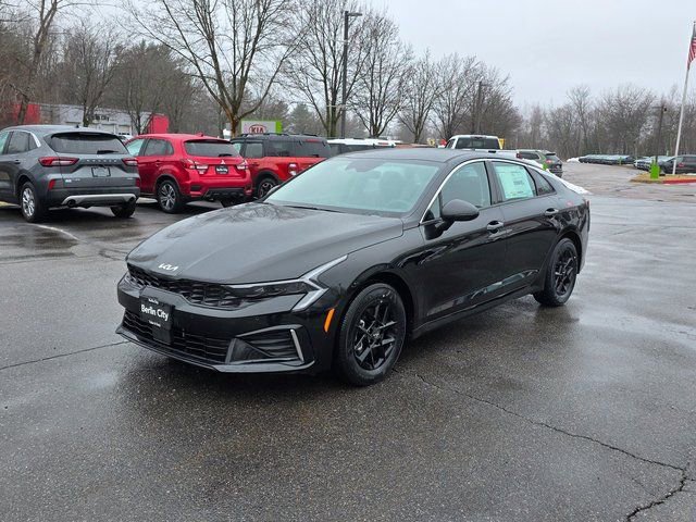New 2026 Kia K5 LXS image 3