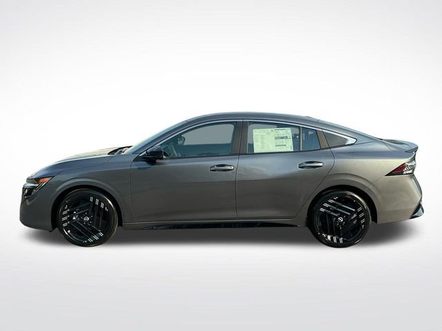 New 2026 Nissan Sentra SR w/ Floor Mat Package FWD image 3