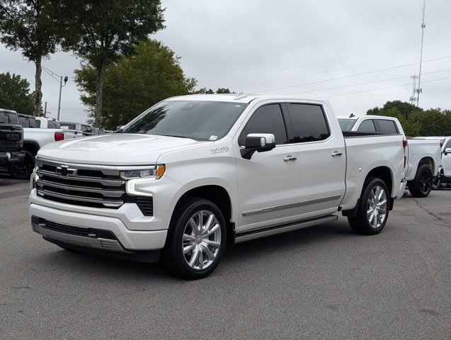 Used 2024 Chevrolet Silverado 1500 High Country AWD/4WD image 1