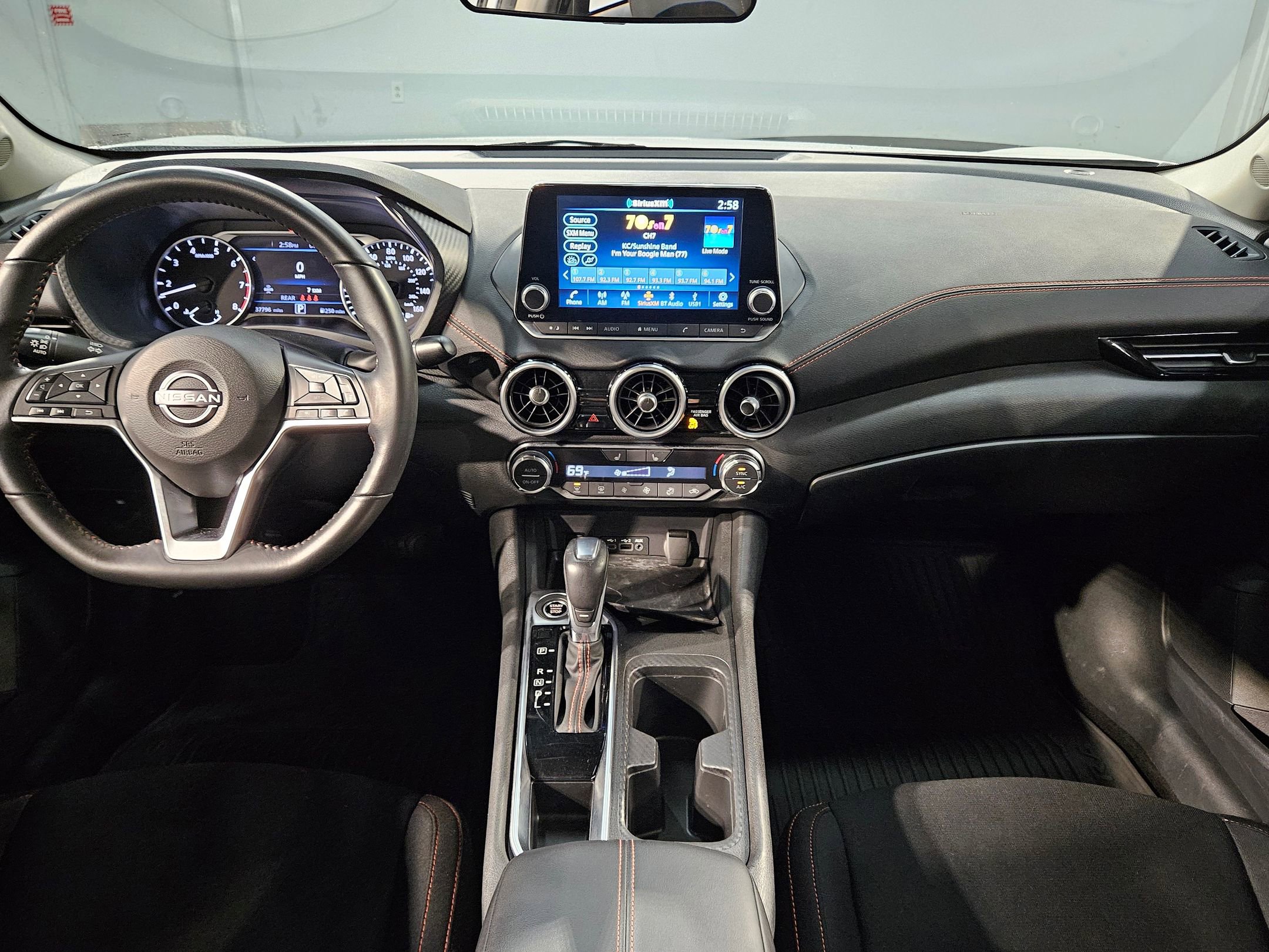 Used 2024 Nissan Sentra SR FWD image 10