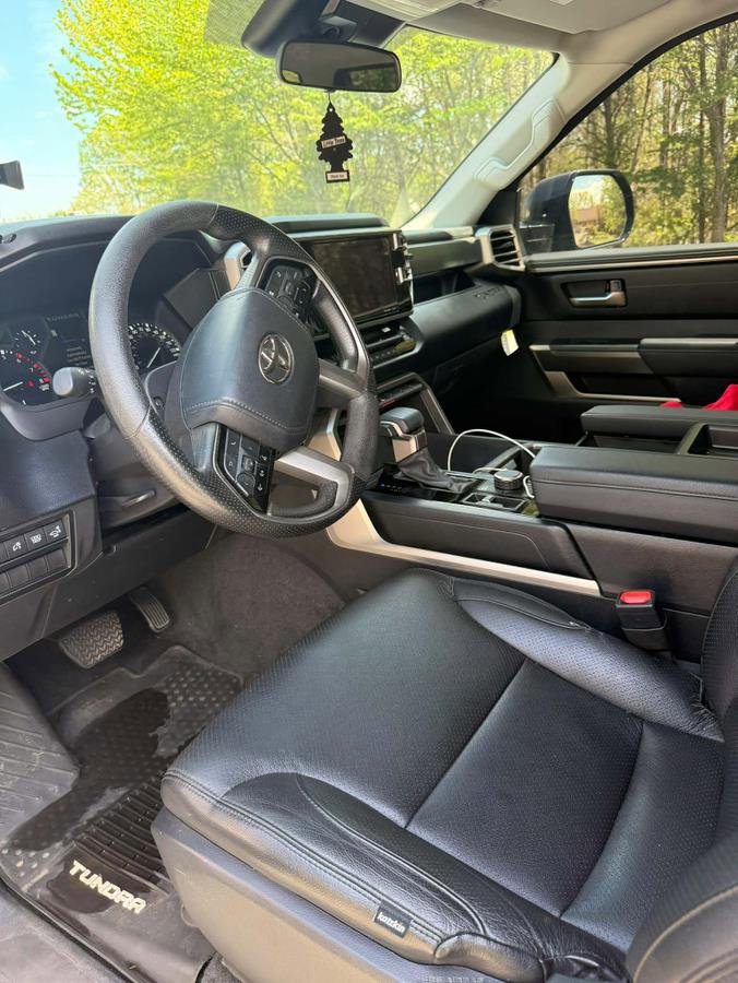 Used 2024 Toyota Tundra SR5 w/ SR5 Convenience Package AWD/4WD image 11